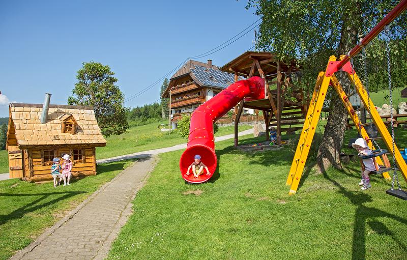 Spielplatz auf dem Kinderbauernhof Wilmershof