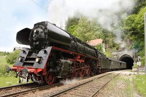 Persönlicher Tipp vom Lunzenhof: Historische Dampflokfahrt zu den Triberger Wasserfällen